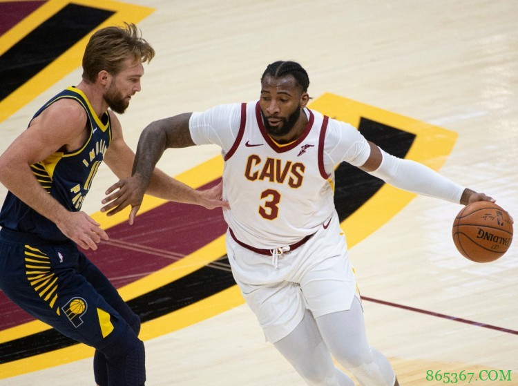 Stein:对于庄神的争夺 将会是篮网vs湖人的对决