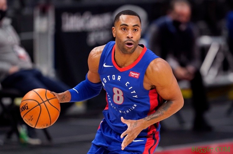 Shams:活塞在艾灵顿交易谈判中寻求得到次轮签