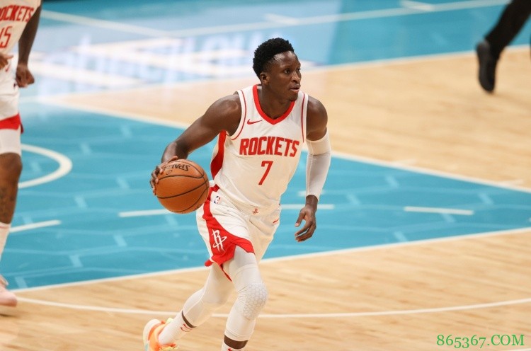 奥迪：火箭的续约合同重在表达诚意 我还没有正式表态