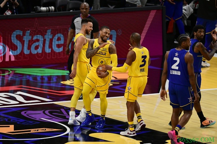 躺赢很舒服！詹姆斯再发推：利拉德&库里简直在耍赖皮