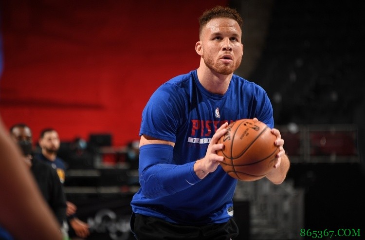 篮网成第4支有4名生涯场均20+球员同场的球队 前3支当季均未夺冠