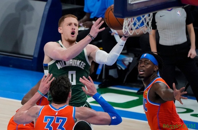 跟队记者：雄鹿会积极主动寻求交易 升级得分后卫位置