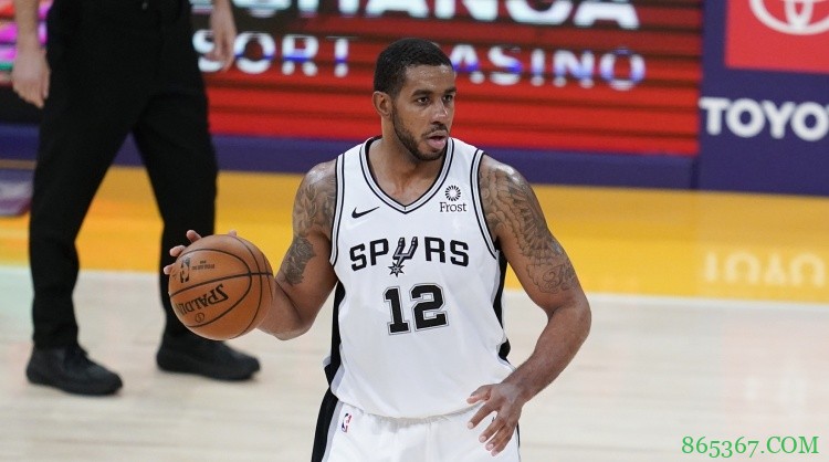 名记：热火就阿德交易报价布拉德利+哈克莱斯+M-莱昂纳德