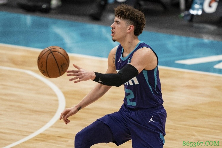 联盟多名内部人士盛赞三球：比想象中要好 很有可能拿下最佳新秀