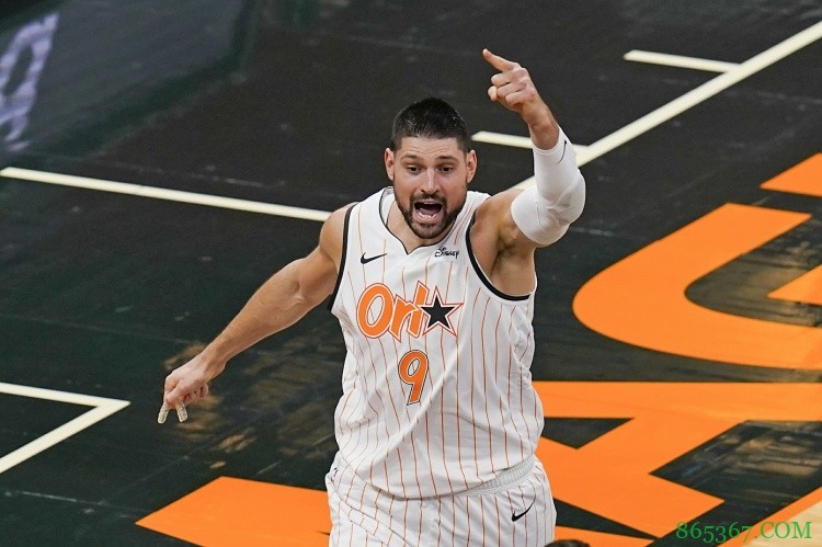 美记：魔术对武切维奇的交易要价可能是一名首发+多个首轮签