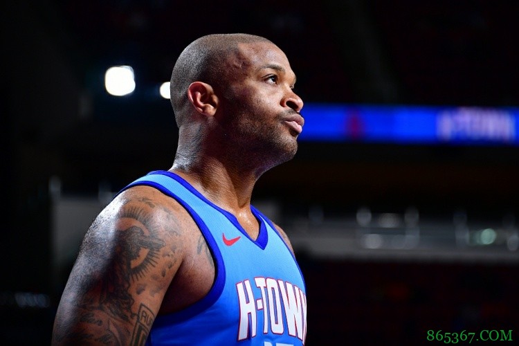 【夜谈】引进悍将PJ-塔克后!你看好雄鹿的争冠前景吗?