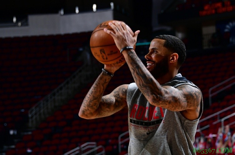 沃尔:在奇才时就想让奥古斯丁做我的替补 非常高兴终于与他相逢