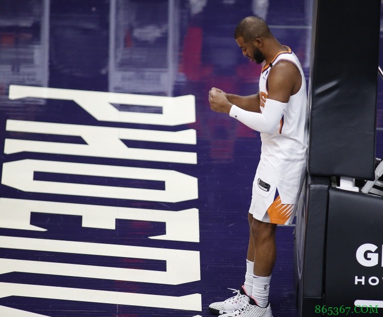 关键时刻是真的稳！保罗全场砍下19分6篮板8助攻2抢断