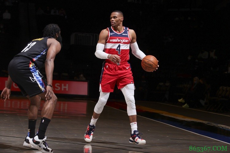 生涯第160个三双成陪衬 威少空砍29分13板13助