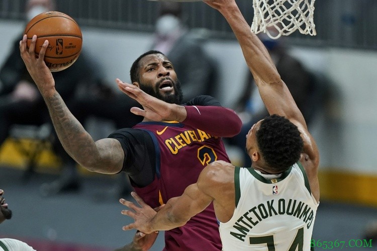 名记:独行侠和火箭等队对德拉蒙德表现出了探索兴趣