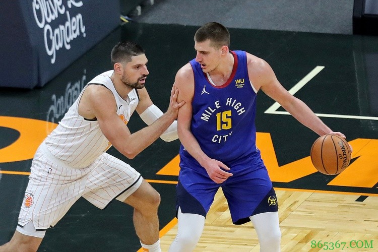 叫我MVP！约基奇赛季14次得分篮板助攻领先全队 联盟第一