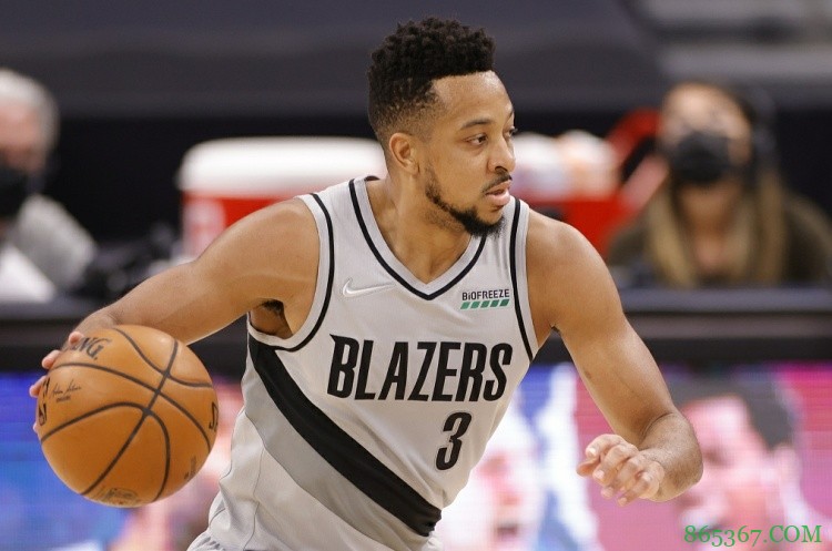 扛起球队！CJ砍23分7篮板5助攻 关键时刻连砍7分并送致命封盖