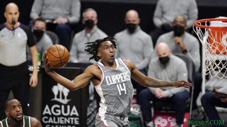 上位!曼恩贡献14分6板6助&路威离队后场均15.7分7板