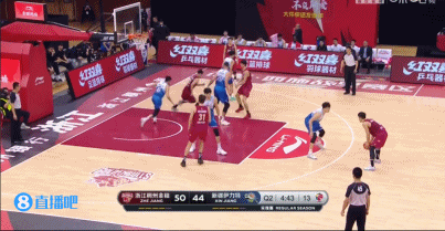失误不失手感！吴前VS新疆29分8助攻8失误 末节轰出三分三连击