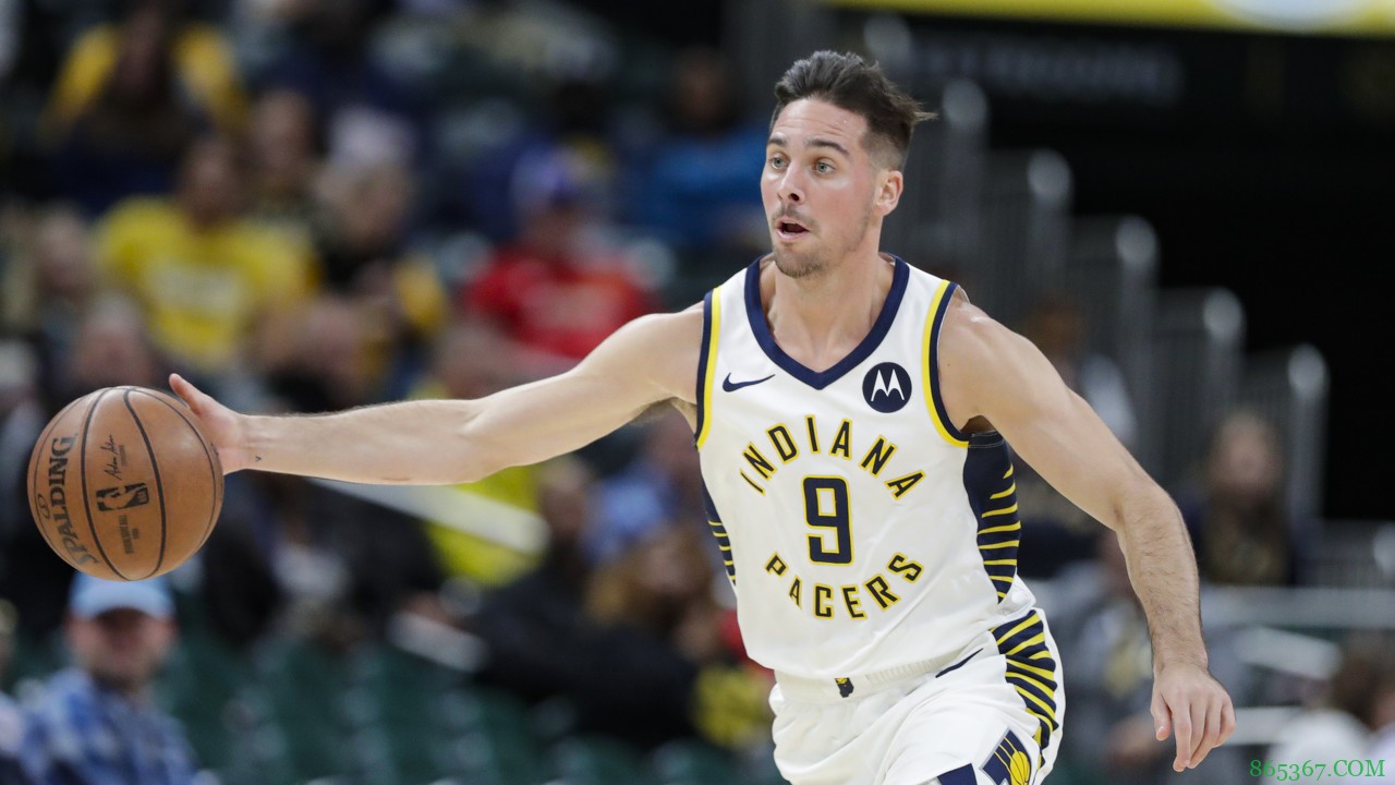 嚯嚯!麦康纳半场9抢断 创NBA半场抢断新纪录