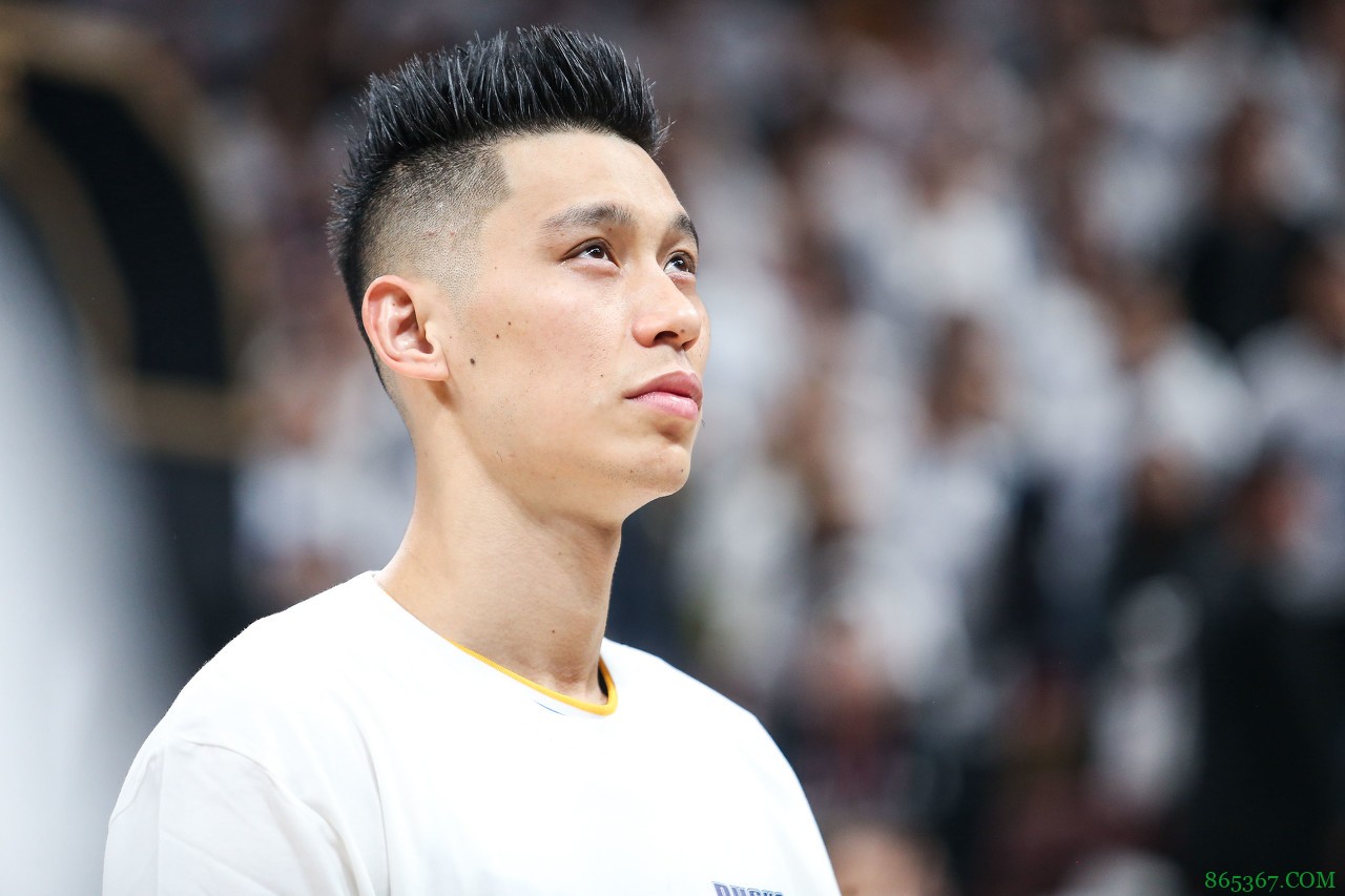 专访|林书豪:打出最高水平的篮球是无声的抗议 坚信自己属于NBA
