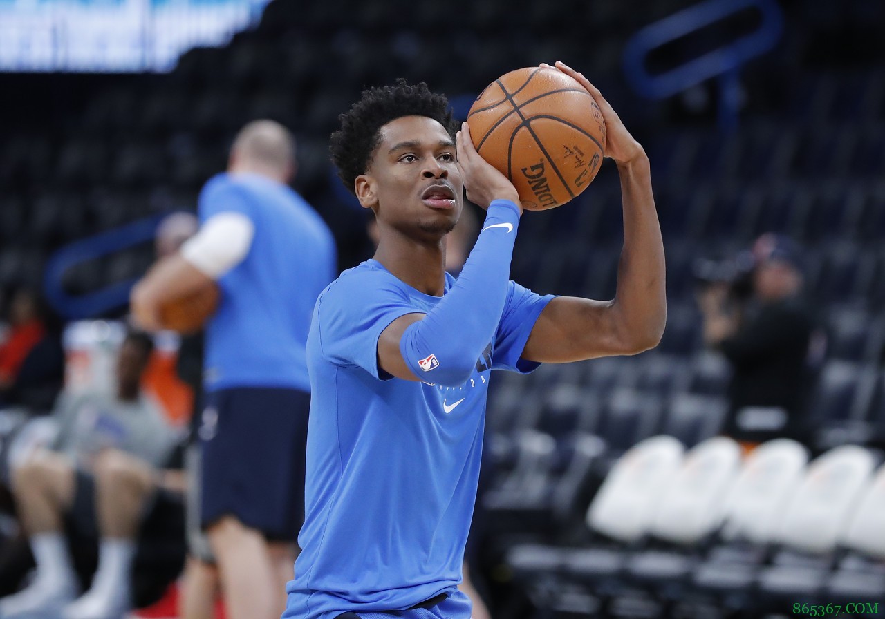 赛季至今马刺领先过10+的比赛15胜2负 两次失利都是输给雷霆