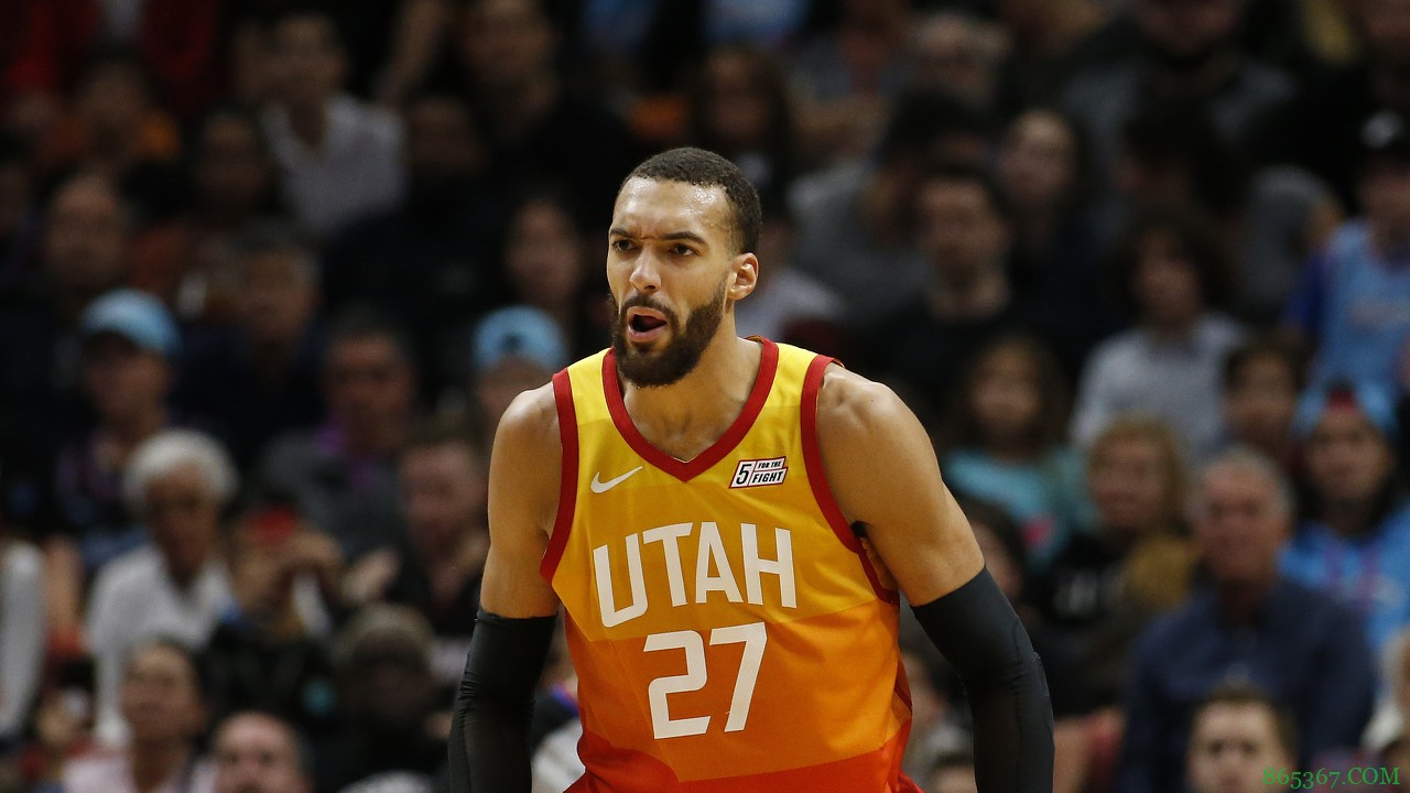 戈贝尔：不追求盖帽数 我只是尽量做出正确的防守决定