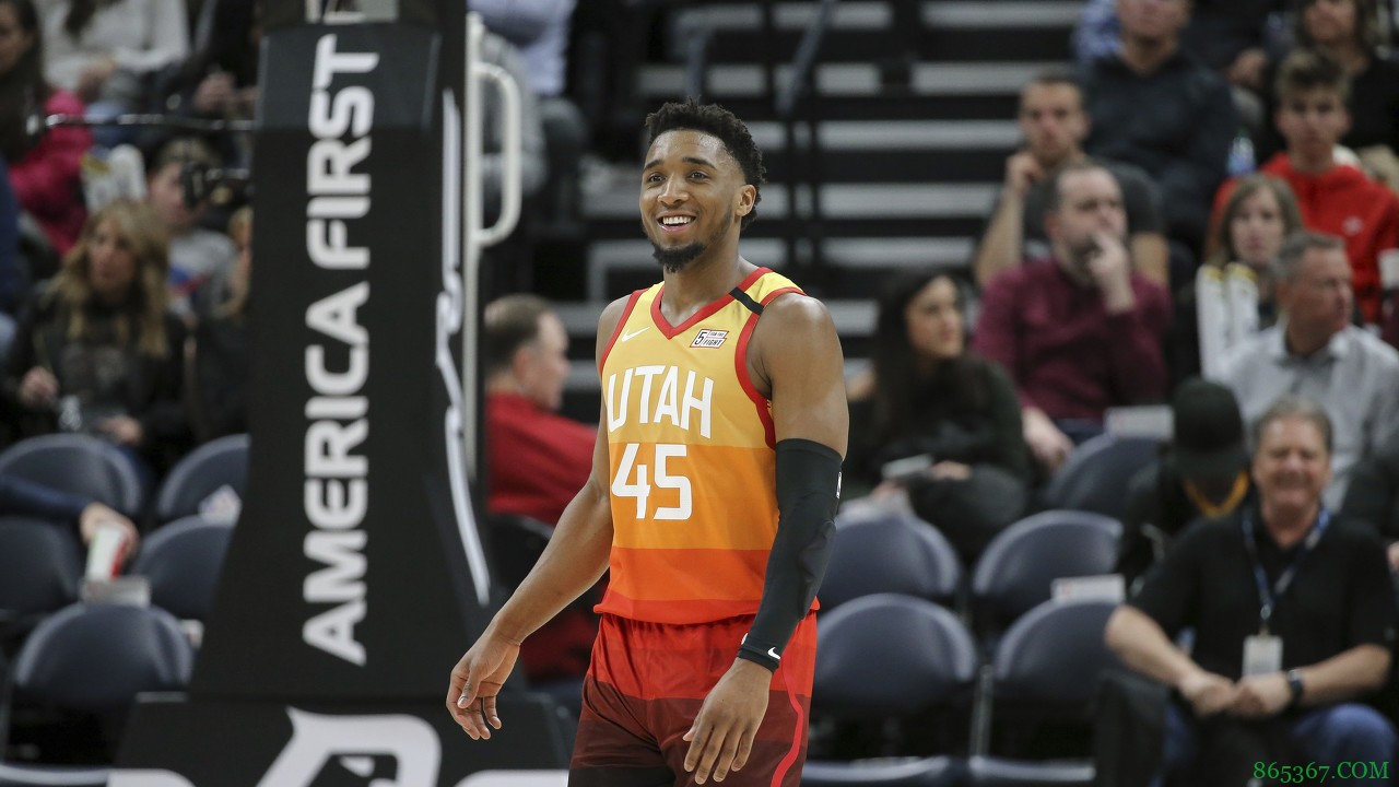 米切尔一个自然月四次拿下30+5+5 爵士队史马龙后最多