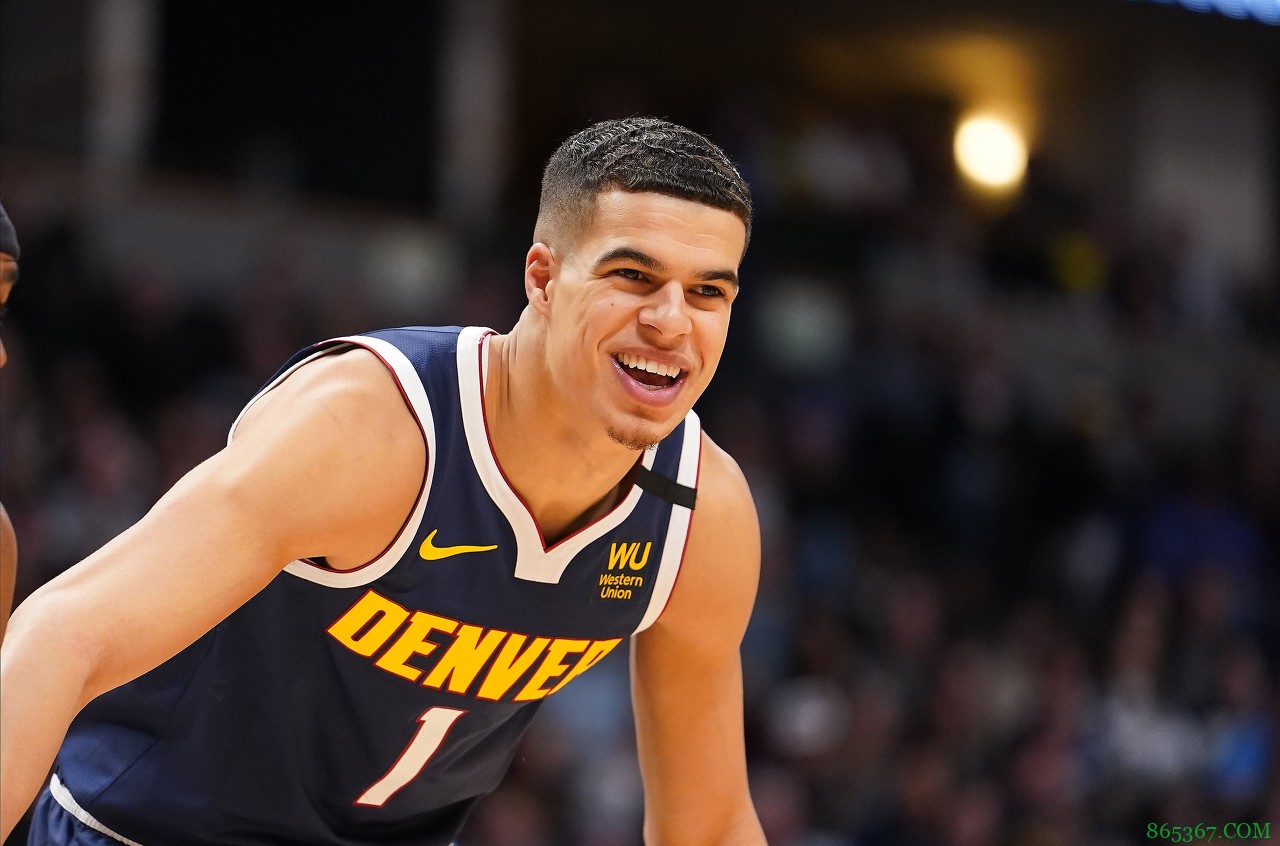 波特:几天前和魔术的比赛 阿隆-戈登跟我说他希望能很快见到我