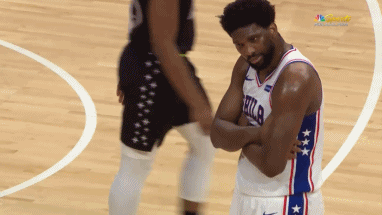 【表情包】这都不吹？恩比德傲娇凝视裁判