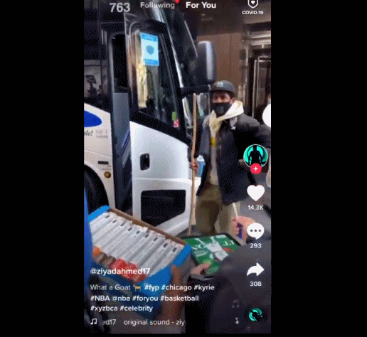 一个好人!欧文昨日在芝加哥街头帮助数位贫困儿童