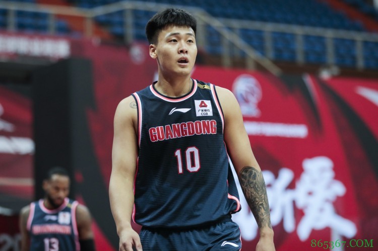 攻防一体！赵睿疯狂冲锋轰下29分4篮板4助攻3封盖