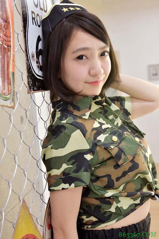 铃村爱里经典作品ESK-306 铃村あいり2年没活动受不了