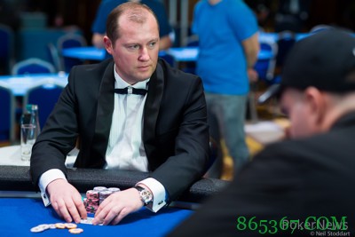 德州扑克牌手也要学会穿衣服