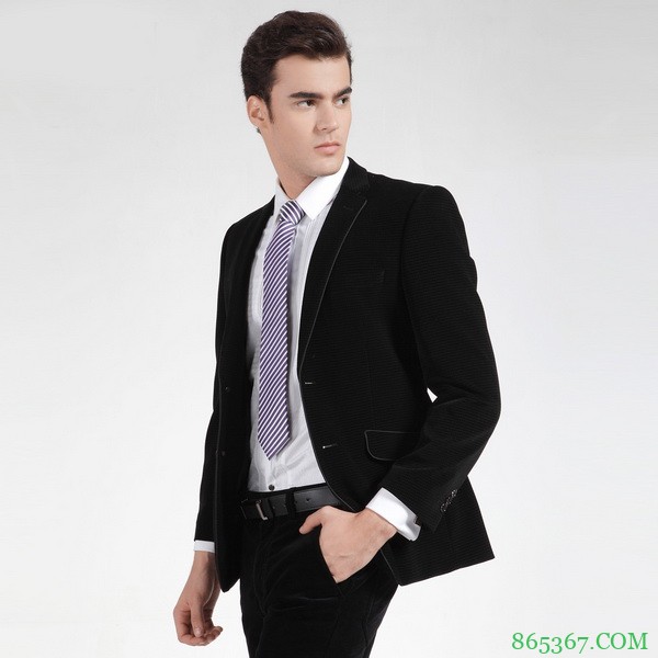 德州扑克牌手也要学会穿衣服