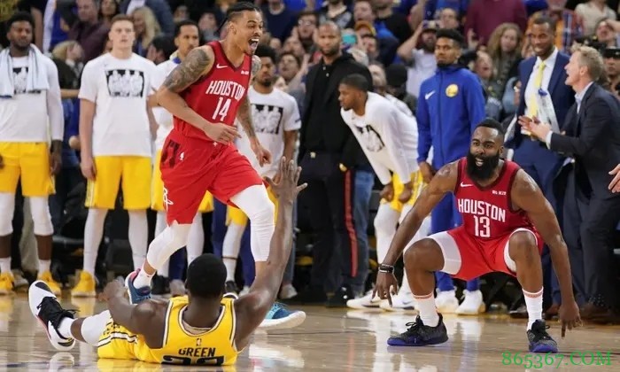 【夜谈会】己方落后两分 你会选择谁来执行最后一攻？