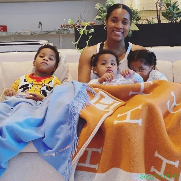 威少妻子回应A-史密斯:他所做的事远超越了冠军的意义