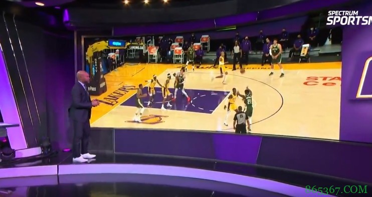 费舍尔:庄神首秀可圈可点 他在攻防两端都展现了价值