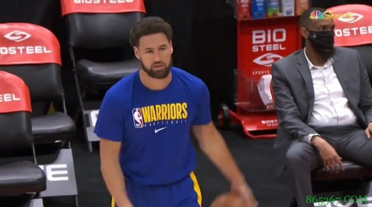 ?你在就好了!克莱本场比赛前训练投篮