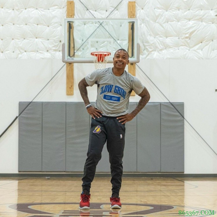 众球星祝贺小托马斯重返联盟 艾弗森：加油！杀手！