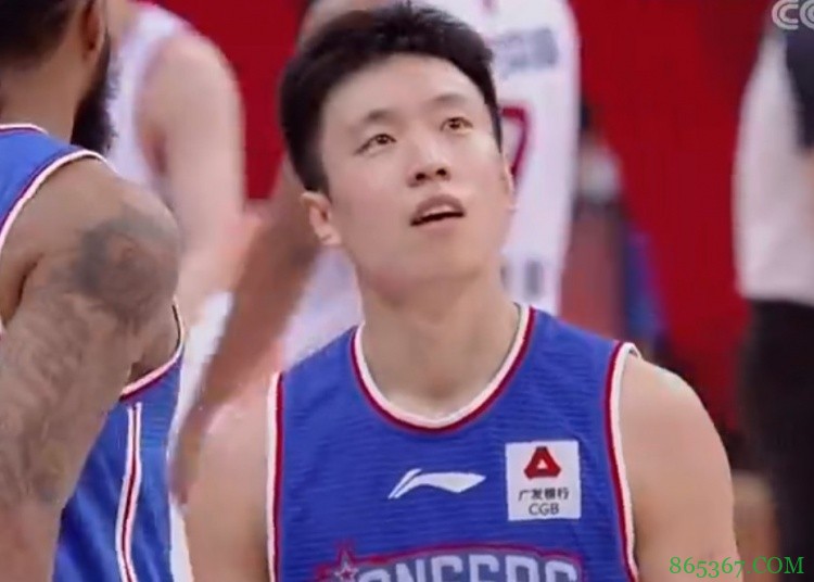 刀下留人！田野最后时刻错失空篮 广州天津进入加时！