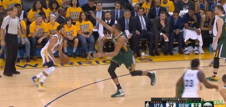 肯扬-马丁：若爵士任由保罗军训戈贝尔 他们可能在系列赛输给太阳