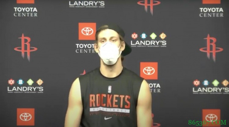 10分18板助队取胜！奥利尼克：赢球之后吃饭都更香了