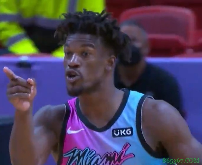 巴特勒28分7板4助3断 不惧湖人换防单吃庄神后大喊:别那样做