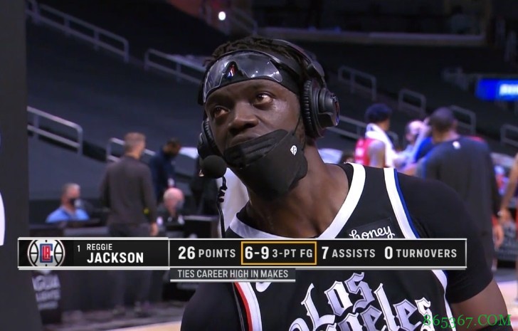 极其高效!雷吉上半场6中6砍下17分 正负值+29全场最高