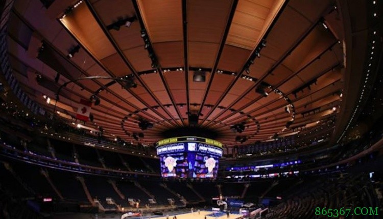 罕见!今日纽约猛龙比赛因麦迪逊广场花园球馆漏雨而中断14分钟