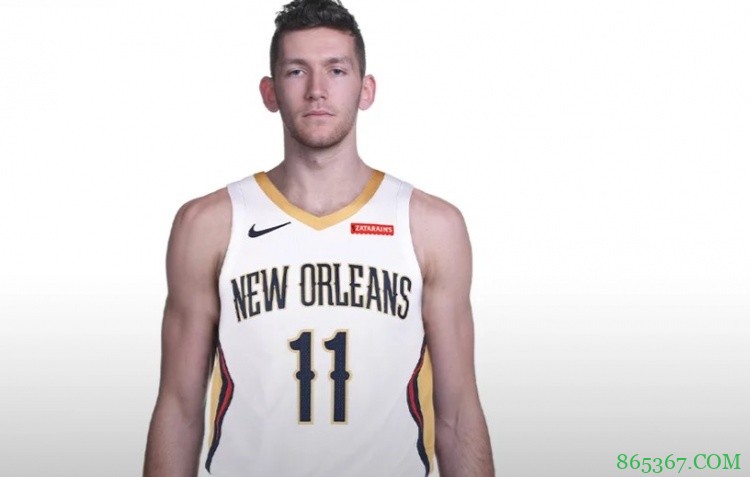 随队记者：为腾出位置签纳纳利 鹈鹕将裁掉麦格尼