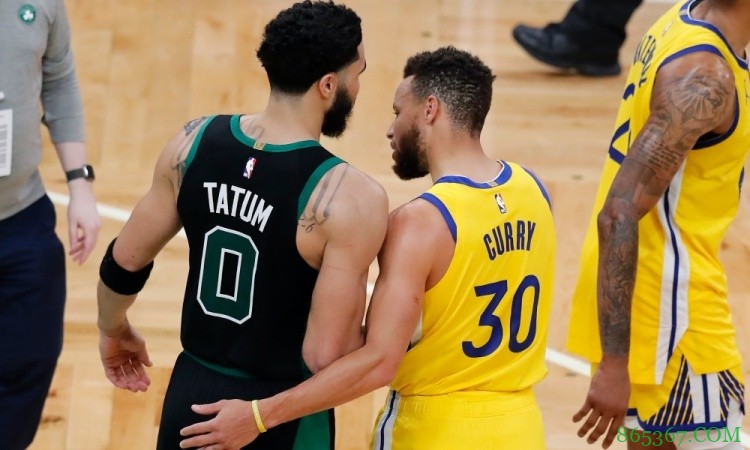 在凯尔特人与勇士的对决里 感受现代篮球的魅力