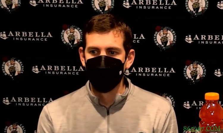 史蒂文斯:讨厌当库里的对手 感觉随时会变成神话故事的背景