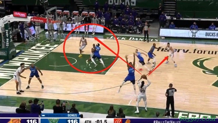 太可惜了！太阳本有机会绝杀雄鹿 无奈最后选择三分不中进入加时