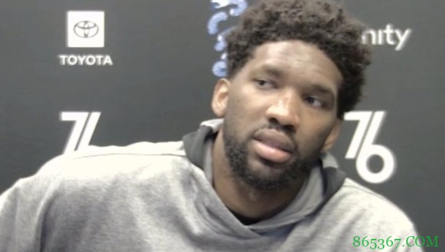 恩比德：库里最近的表现是不真实的 我今晚面对包夹处理得很好