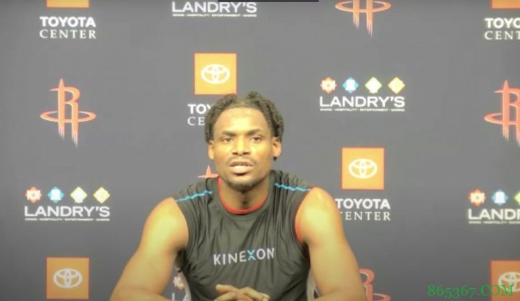 豪斯：很不幸我们本赛季表现不尽人意 但下赛季会变得更好