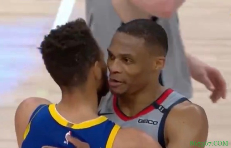 怎一个惨字！勇士赛季有12场最后时刻都曾领先被翻盘