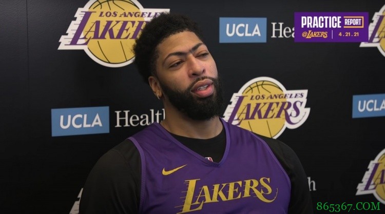 浓眉：受伤时我扮演另一个教练的角色 和杜德利差不多