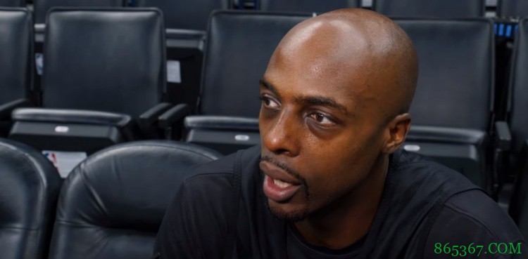 76人官方:球队已与老将安东尼-托利弗签下第二份十天合同